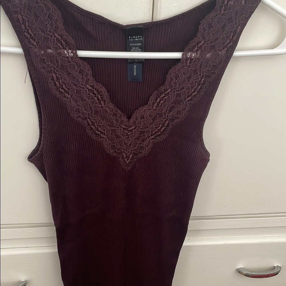 Banana Republic Burgundy Lace Trim Tank Top